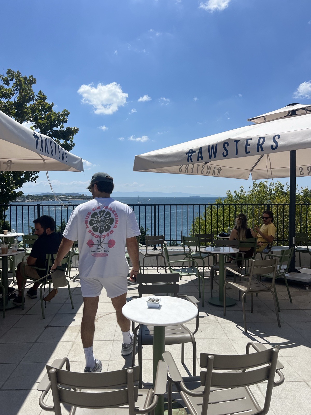 Rawsters Moda, looking out at the Marmara